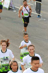 BIB: 912, 1011
                            <button type="button" onclick="openModal(3556232)" class="btn btn-primary btn-sm float-right btn-popup" data-toggle="modal" data-target=".modal-high-quality">
                        <i class="fas fa-shopping-cart"></i> Add to Cart
                    </button>
                                            <button type="button" onclick="isThisMe(3556232, true)" class="btn btn-success btn-sm float-right btn-popup btn-isme hidden" data-toggle="tooltip" data-placement="bottom" title="นี่คือรูปของคุณใช่ไหม คลิกที่นี่เพื่อเอาเข้าอัลบั้ม">
                        <i class="fas fa-plus"></i> Add to album
                    </button>
                    <button type="button" onclick="isThisMe(3556232, false)" class="btn btn-warning btn-sm float-right btn-popup btn-isnotme hidden">
                        <i class="fas fa-ban"></i> Remove from album
                    </button>